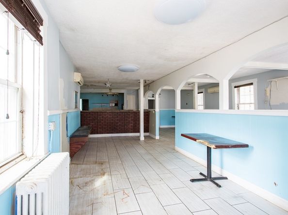 4 E Main St, West Brookfield MA 01585