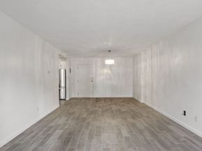 116 Boston Post Rd E 105, Marlborough MA 01752