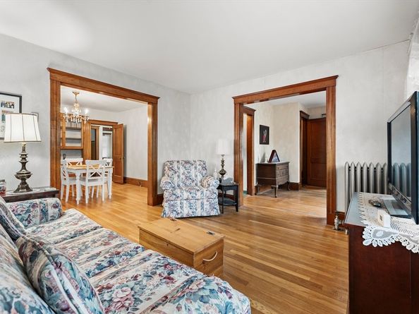 42 Belmont St, Somerville MA 02143