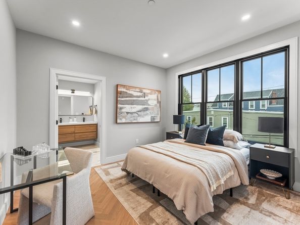 106 Moore PH8, Boston MA 02128