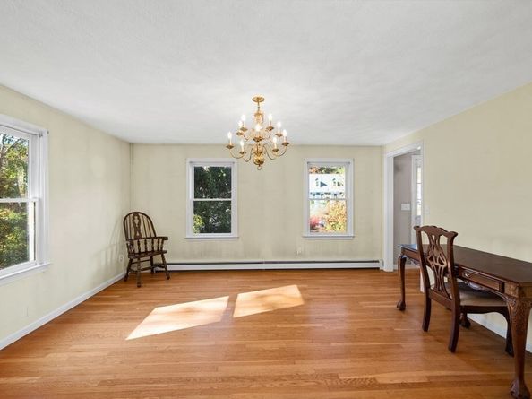 7 Frances Dr, Newburyport MA 01950