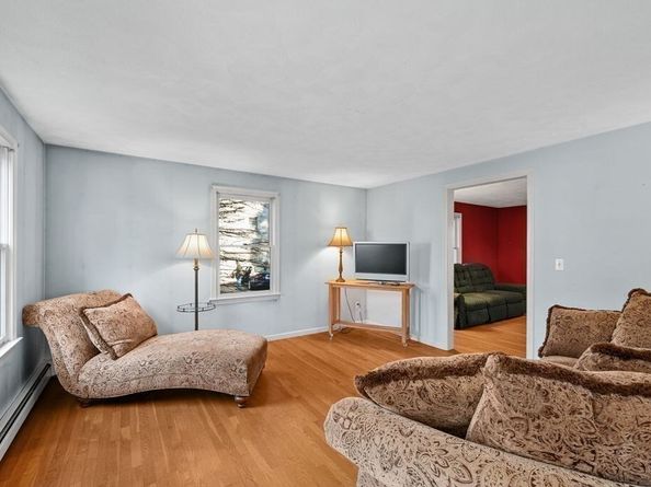 7 Frances Dr, Newburyport MA 01950