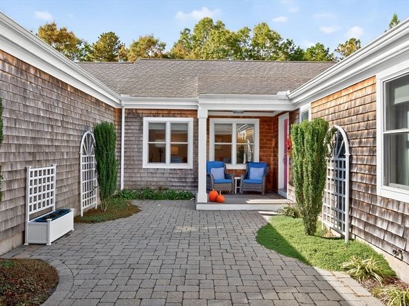 82 Conifer Hill 82, Plymouth MA 02360