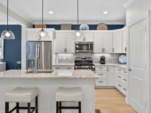 82 Conifer Hill 82, Plymouth MA 02360