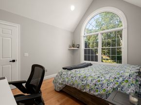 27 Turtleback Rd, Essex MA 01929
