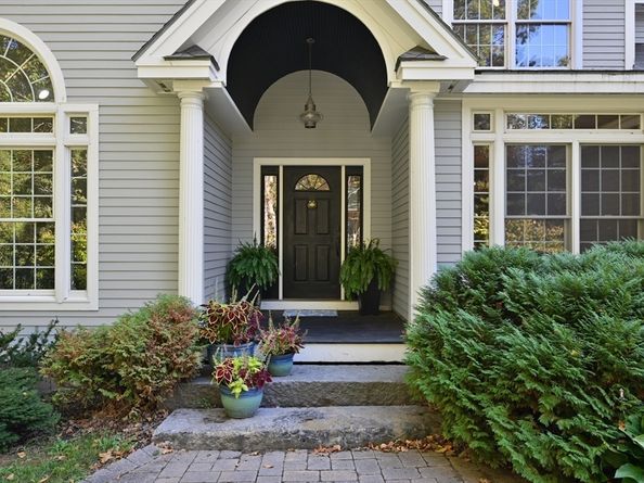 27 Turtleback Rd, Essex MA 01929