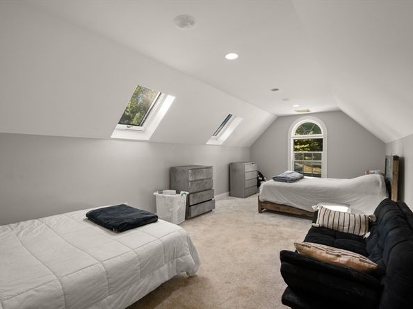 27 Turtleback Rd, Essex MA 01929