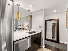 10 Museum Way 828, Cambridge MA 02141