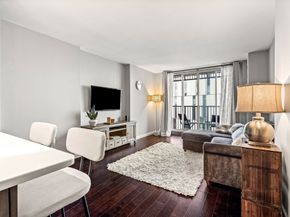 10 Museum Way 828, Cambridge MA 02141