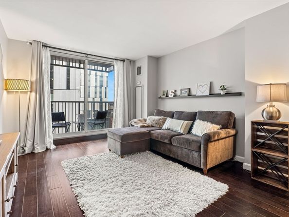 10 Museum Way 828, Cambridge MA 02141