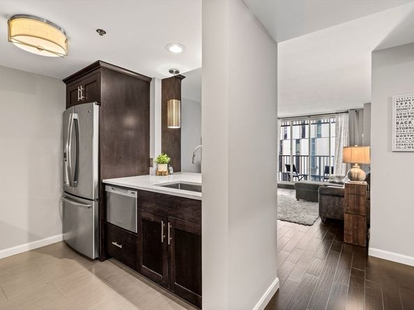 10 Museum Way 828, Cambridge MA 02141