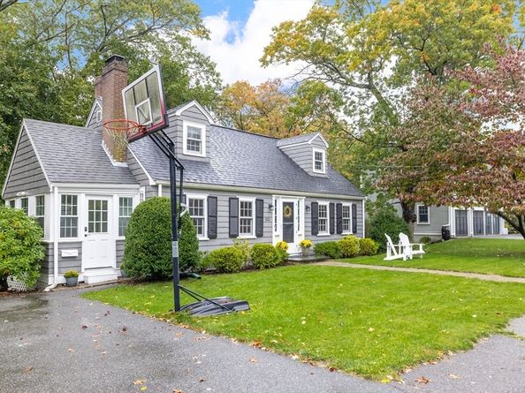 332 Hillcrest Road, Needham MA 02492