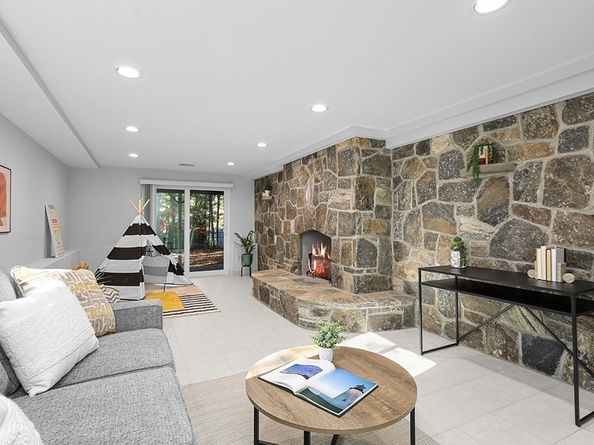 30 Colby Rd, Wellesley MA 02482