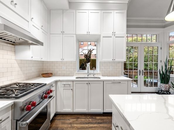 93 Pembroke St 1, Boston MA 02118
