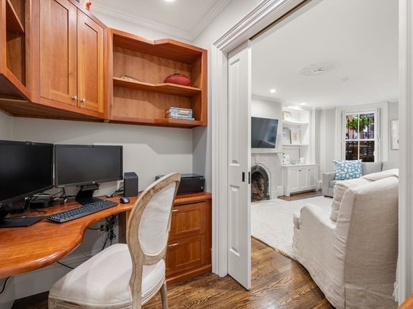 93 Pembroke St 1, Boston MA 02118