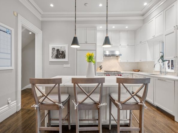 93 Pembroke St 1, Boston MA 02118