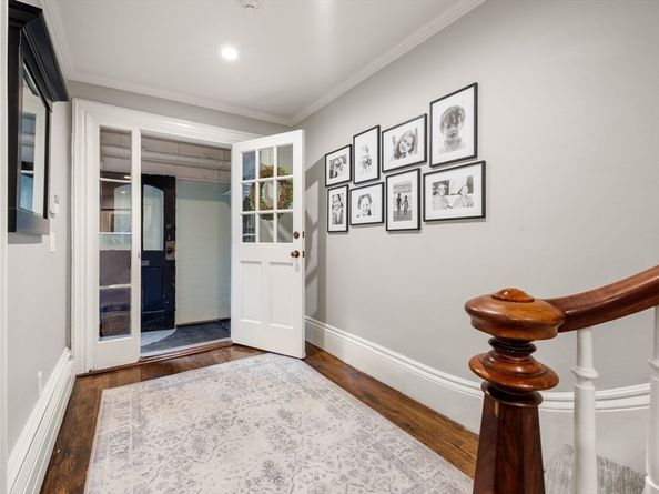 93 Pembroke St 1, Boston MA 02118