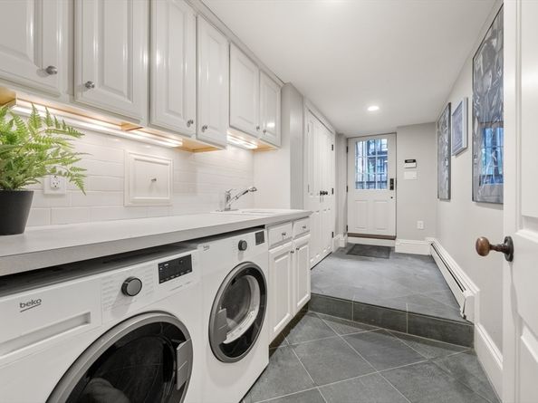 93 Pembroke St 1, Boston MA 02118