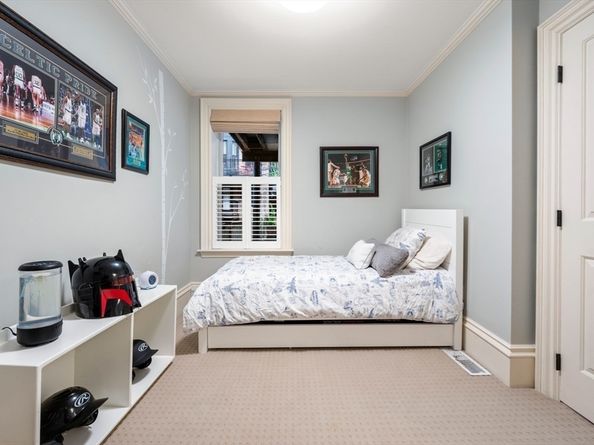 93 Pembroke St 1, Boston MA 02118