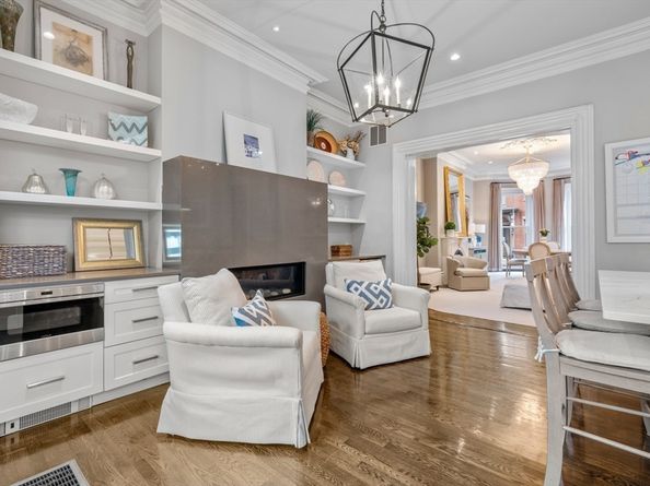 93 Pembroke St 1, Boston MA 02118
