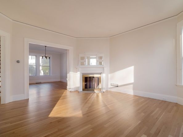 37 Monatiquot Ave, Braintree MA 02184