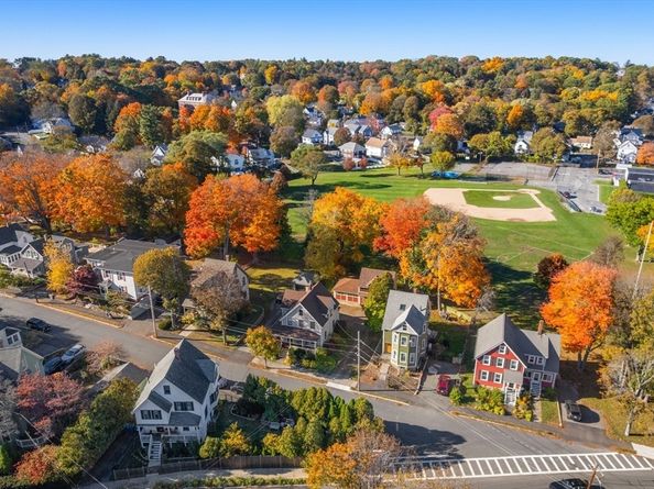 5 Byron St, Wakefield MA 01880