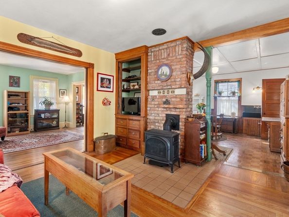 5 Byron St, Wakefield MA 01880