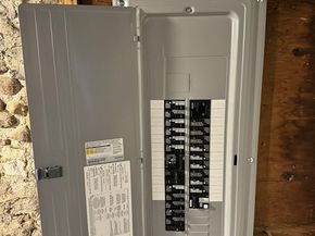 37 Hunt St, Brockton MA 02302