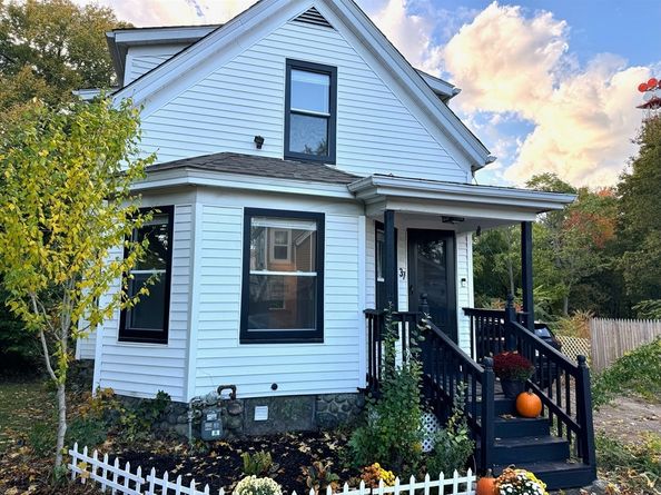 37 Hunt St, Brockton MA 02302