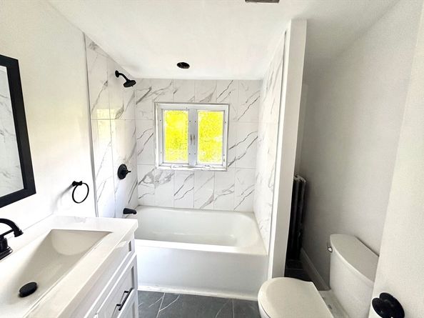 37 Hunt St, Brockton MA 02302