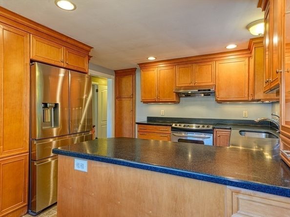 238 W. Hill Rd, Marlborough MA 01752