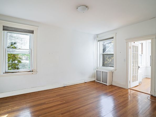 12 Gibbs 2, Brookline MA 02446