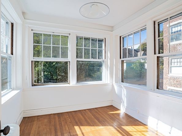 12 Gibbs 2, Brookline MA 02446