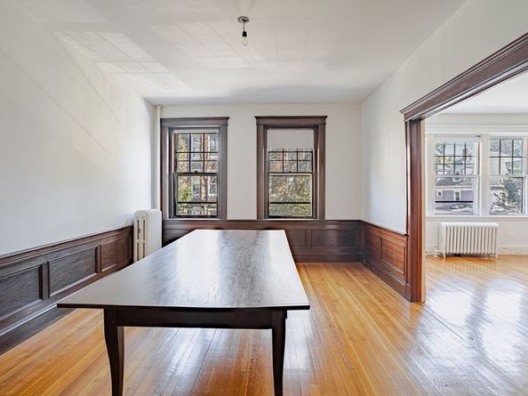12 Gibbs 2, Brookline MA 02446
