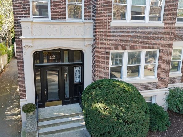 12 Gibbs 2, Brookline MA 02446