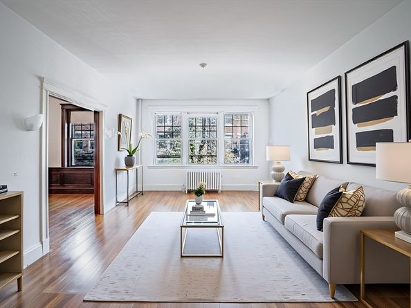 12 Gibbs 2, Brookline MA 02446