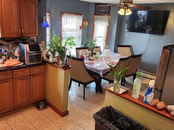 14 Valley Ave, Lynn MA 01902