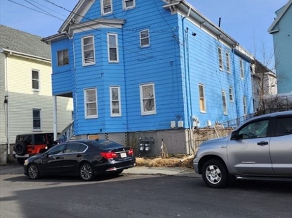 14 Valley Ave, Lynn MA 01902