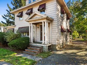 807 Salem St, Lynnfield MA 01940