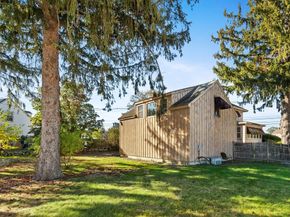 807 Salem St, Lynnfield MA 01940