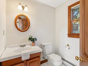 807 Salem St, Lynnfield MA 01940