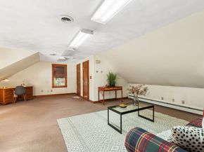 807 Salem St, Lynnfield MA 01940