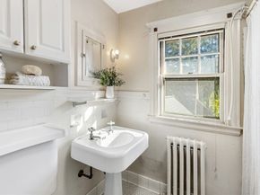 807 Salem St, Lynnfield MA 01940
