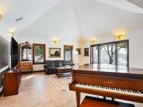 72 Meriam St, Lexington MA 02420