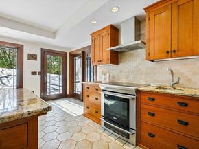 72 Meriam St, Lexington MA 02420