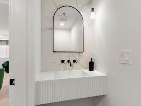 1731 Beacon St 114, Brookline MA 02445