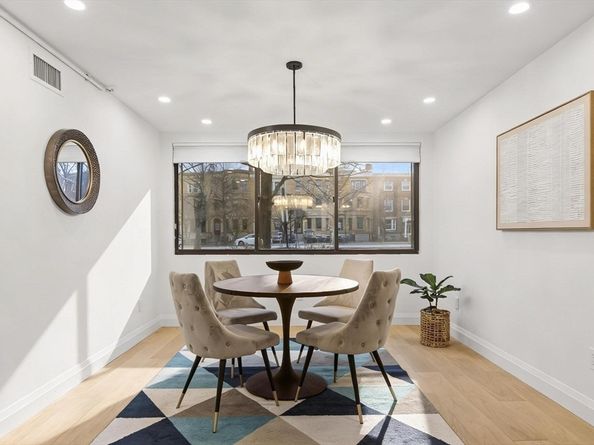 1731 Beacon St 114, Brookline MA 02445