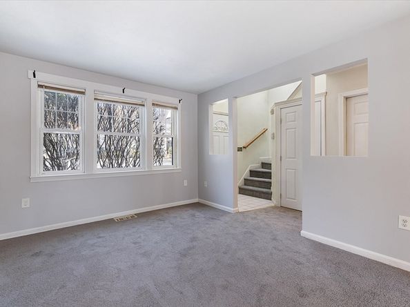 2101 Halcyon Dr 2101, Worcester MA 01606