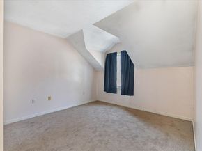 2101 Halcyon Dr 2101, Worcester MA 01606