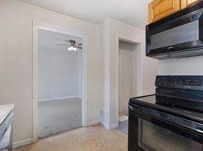 2101 Halcyon Dr 2101, Worcester MA 01606